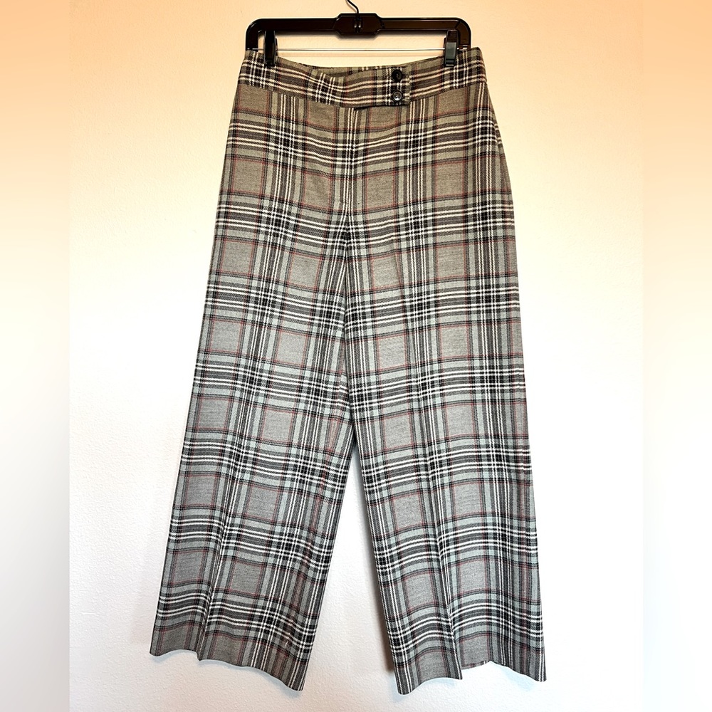 Checked cropped pants. Size 8